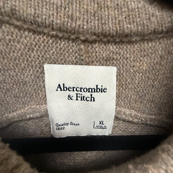 Abercrombie & Fitch Madeline Crew Beige  Sweater - Picture 2 of 3
